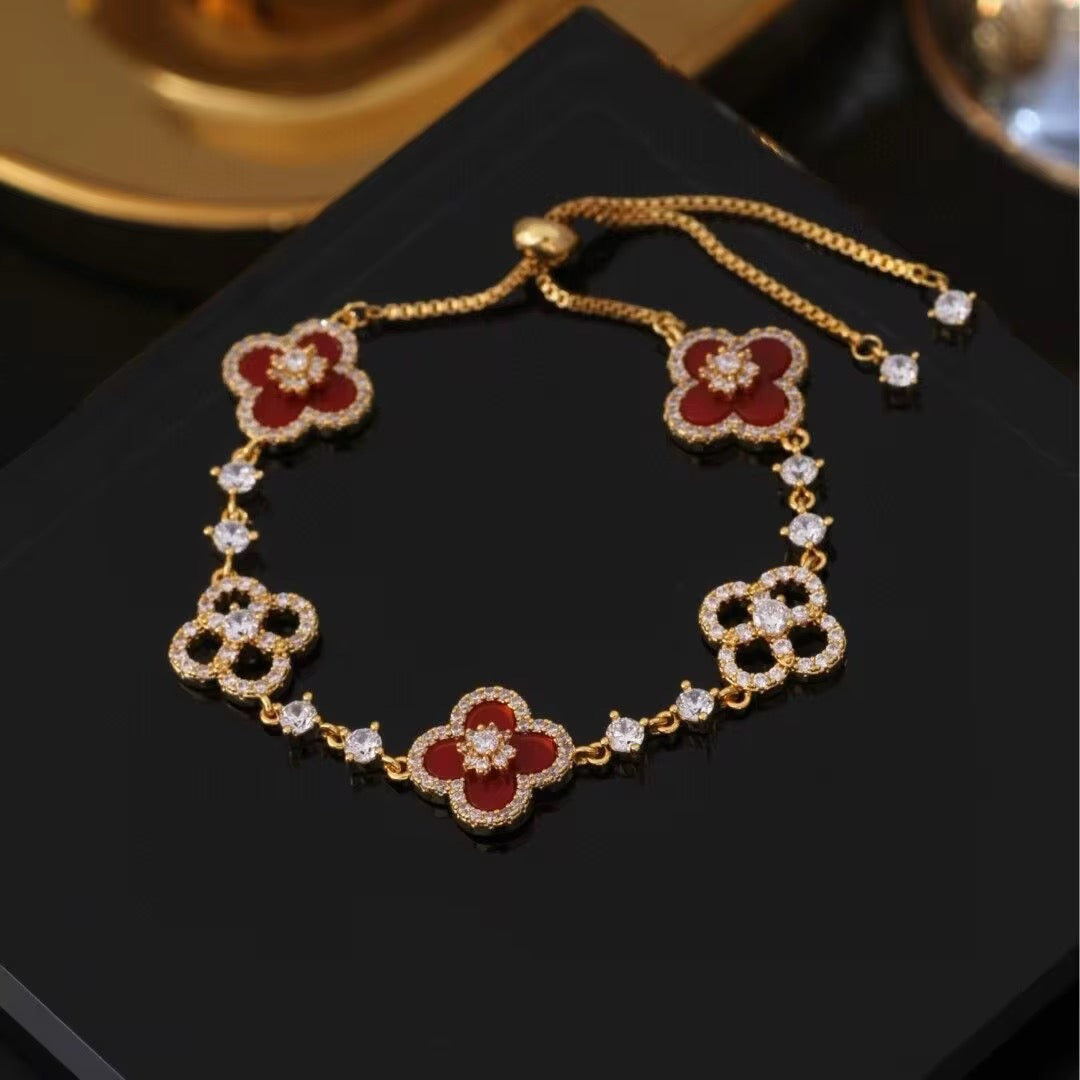 Premium Red Clover Gold Bracelet – Luxury Statement Jewelry