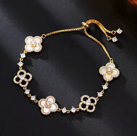 Luxury Silver Floral Bracelet – Diamond Clover Elegance